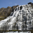 Continuamos con la serie de Cascadas de Islandia con esta caída de agua similar a la del P.N. de Ordesa, con una sutil diferencia, el tamaño de la misma no […]
